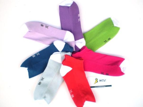 MDC 374 Mdc Σοσόνι Με Πετσέτα Στην Πατούσα